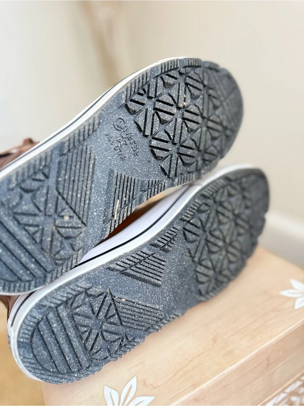 🌾 Converse High-Top Water Resistant Sneakers‎ in Brown